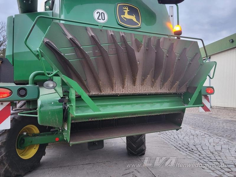 John Deere T660 i ProDrive - Obilný kombajn: obrázok 5 John Deere T660 i ProDrive - Obilný kombajn: obrázok 5