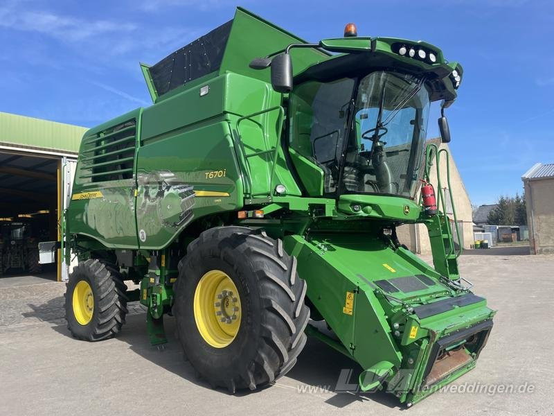 John Deere T670 i - Obilný kombajn: obrázok 1 John Deere T670 i - Obilný kombajn: obrázok 1