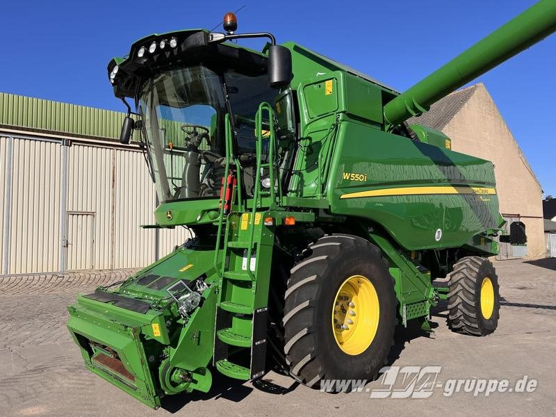 John Deere W550 - Obilný kombajn: obrázok 2 John Deere W550 - Obilný kombajn: obrázok 2