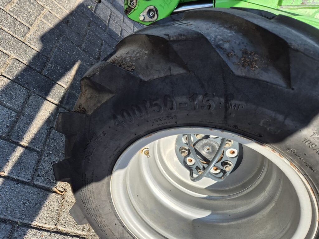 Kĺbový nakladač AVANT 745 optidrive: obrázok 13 Kĺbový nakladač AVANT 745 optidrive: obrázok 13