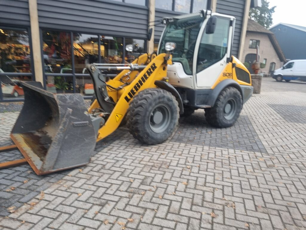 LIEBHERR L506C - Kolesový nakladač: obrázok 2 LIEBHERR L506C - Kolesový nakladač: obrázok 2