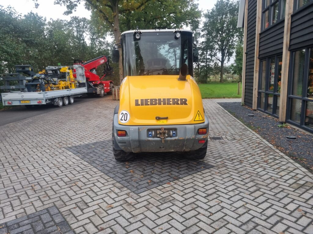 LIEBHERR L506C - Kolesový nakladač: obrázok 5 LIEBHERR L506C - Kolesový nakladač: obrázok 5