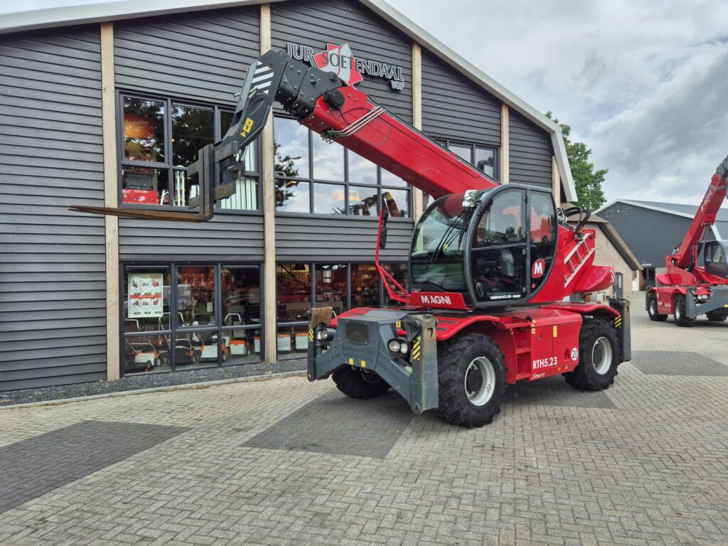 MAGNI RTH 5.23 Smart D/C - Teleskopický nakladač: obrázok 2 MAGNI RTH 5.23 Smart D/C - Teleskopický nakladač: obrázok 2