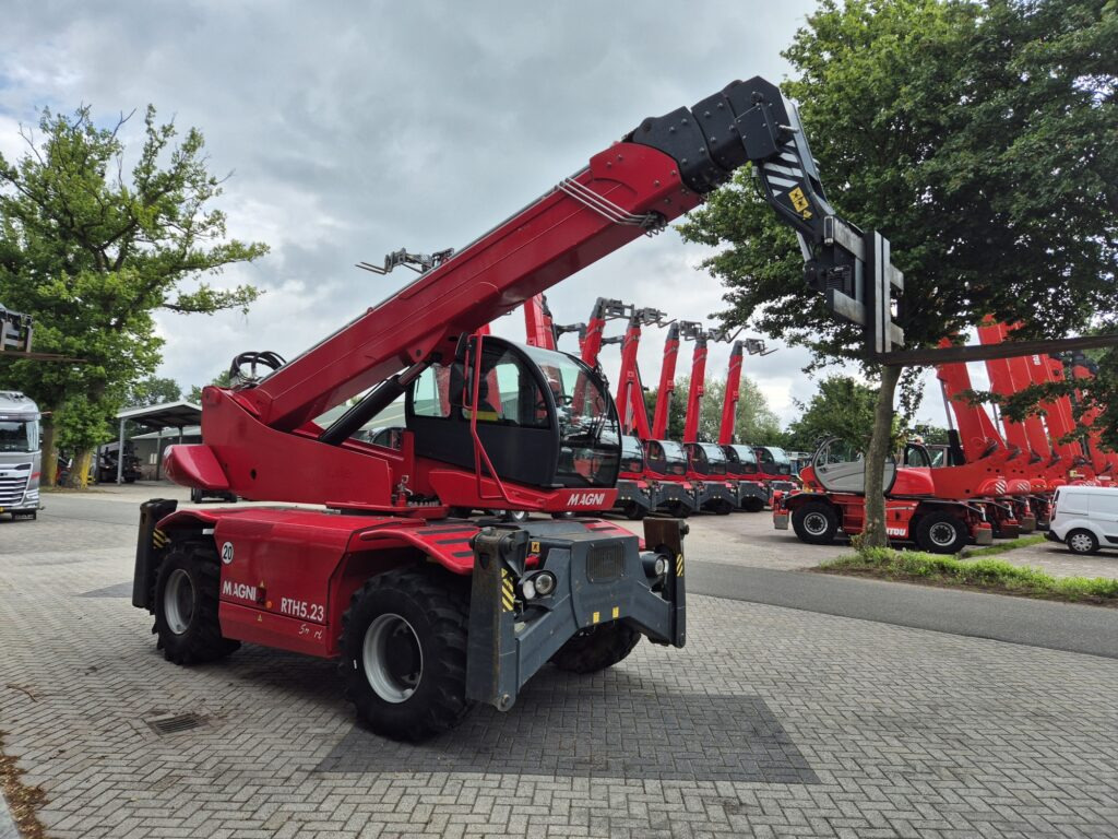 MAGNI RTH 5.23 Smart D/C - Teleskopický nakladač: obrázok 5 MAGNI RTH 5.23 Smart D/C - Teleskopický nakladač: obrázok 5