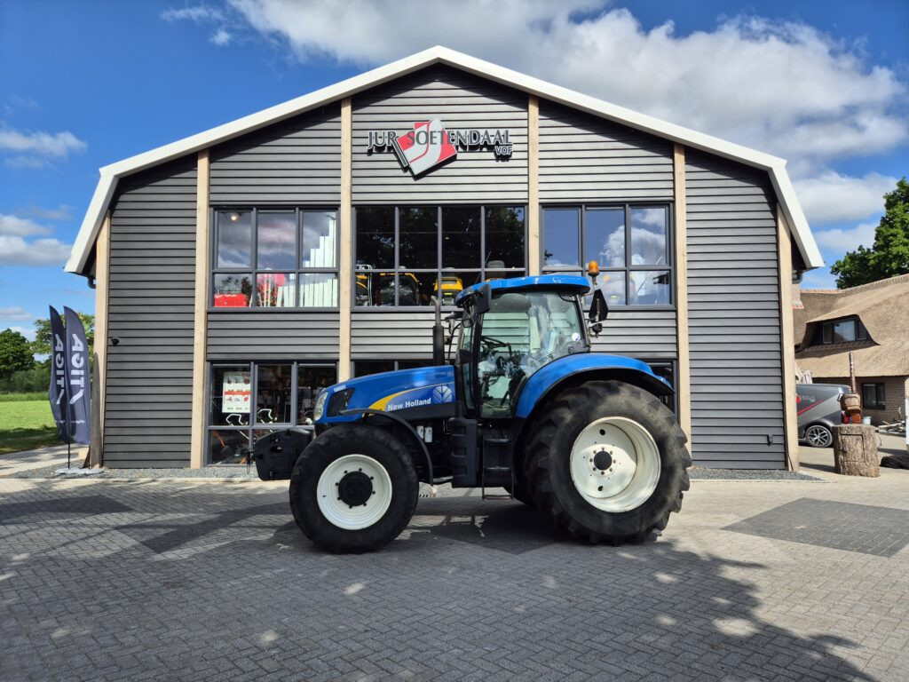NEW HOLLAND T6080 - Traktor: obrázok 1 NEW HOLLAND T6080 - Traktor: obrázok 1