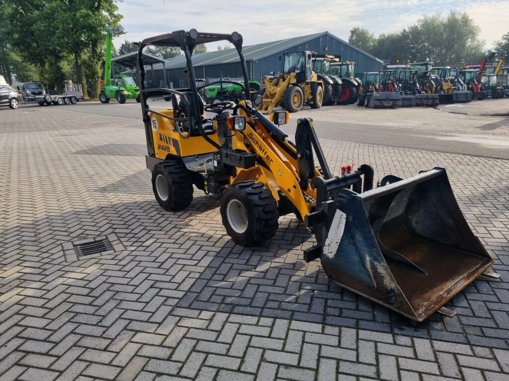 SCHÄFFER 2428 miniloader - Kĺbový nakladač: obrázok 2 SCHÄFFER 2428 miniloader - Kĺbový nakladač: obrázok 2
