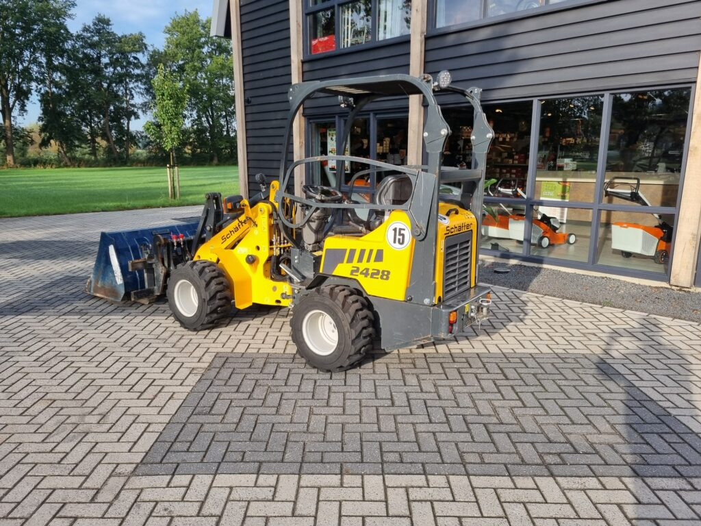 SCHÄFFER 2428 miniloader - Kĺbový nakladač: obrázok 4 SCHÄFFER 2428 miniloader - Kĺbový nakladač: obrázok 4