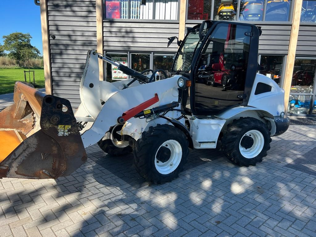 Used YANMAR 1201 loader - Kolesový nakladač: obrázok 1 Used YANMAR 1201 loader - Kolesový nakladač: obrázok 1