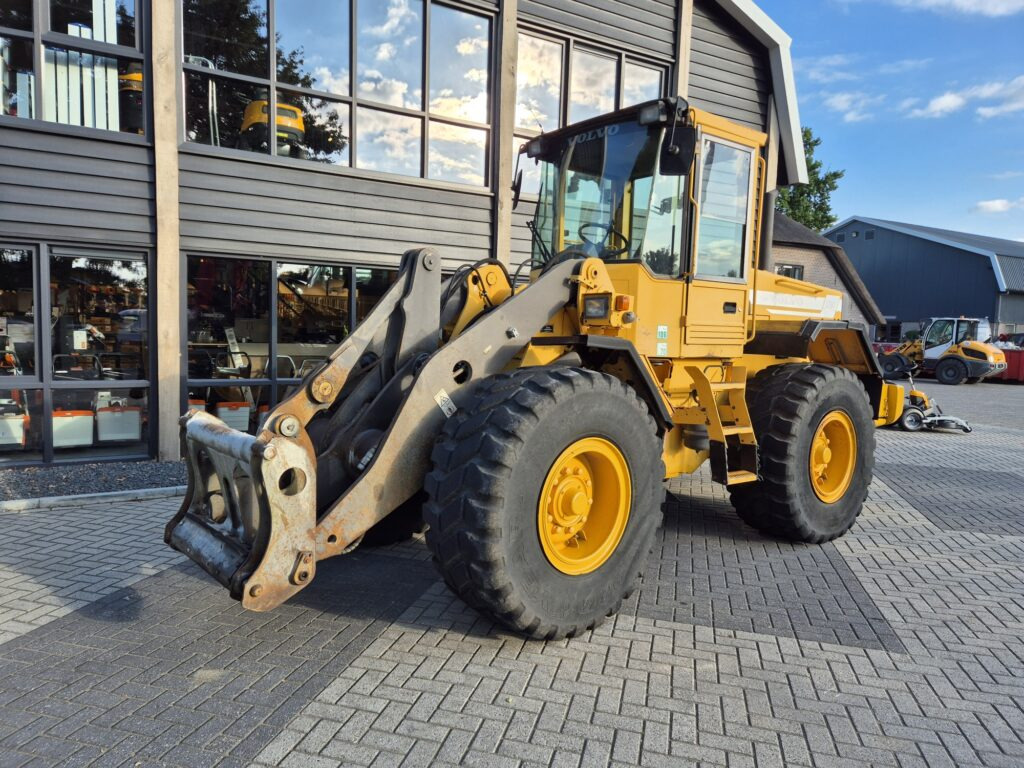 VOLVO L70C - Kolesový nakladač: obrázok 2 VOLVO L70C - Kolesový nakladač: obrázok 2