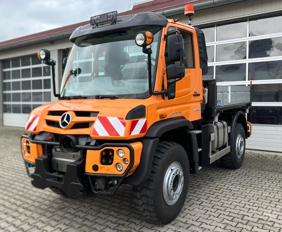 Unimog 530 - U530 405 44301 Mercedes Benz 405 - Komunálne/ Špeciálne stroje: obrázok 1 Unimog 530 - U530 405 44301 Mercedes Benz 405 - Komunálne/ Špeciálne stroje: obrázok 1