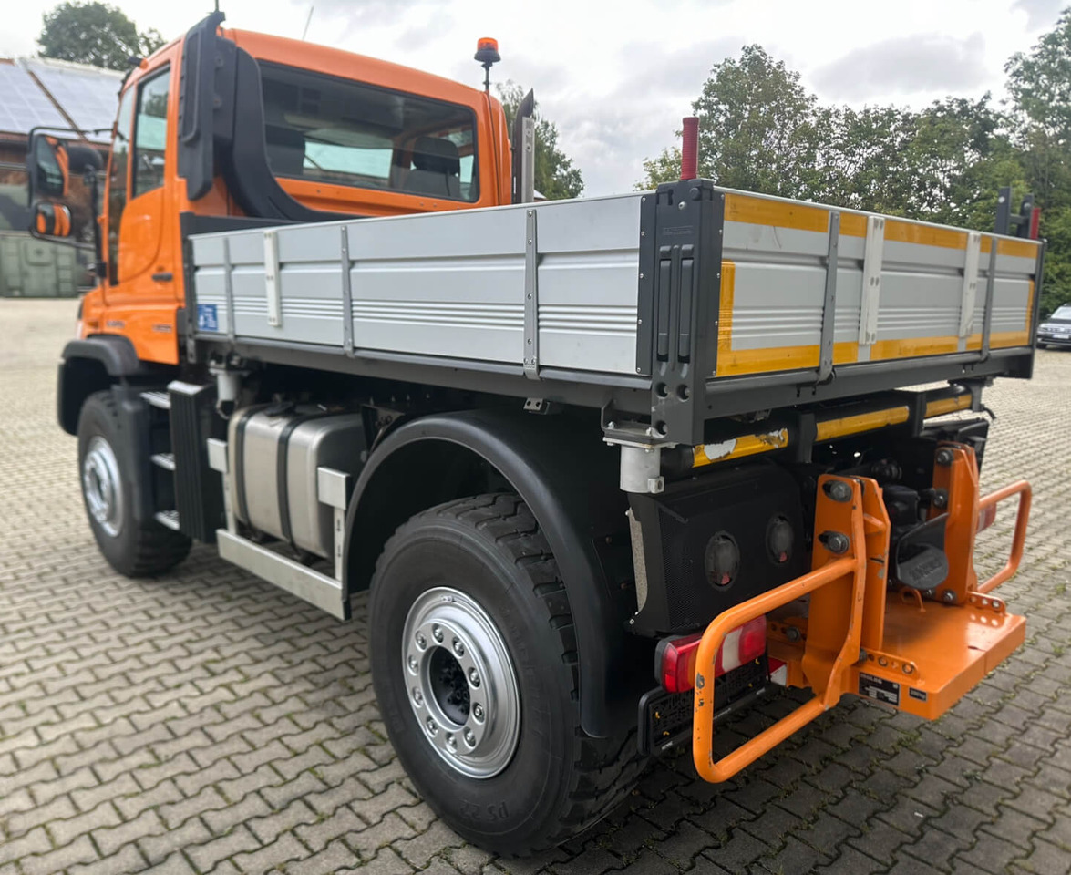 Unimog 530 - U530 405 44301 Mercedes Benz 405 - Komunálne/ Špeciálne stroje: obrázok 3 Unimog 530 - U530 405 44301 Mercedes Benz 405 - Komunálne/ Špeciálne stroje: obrázok 3