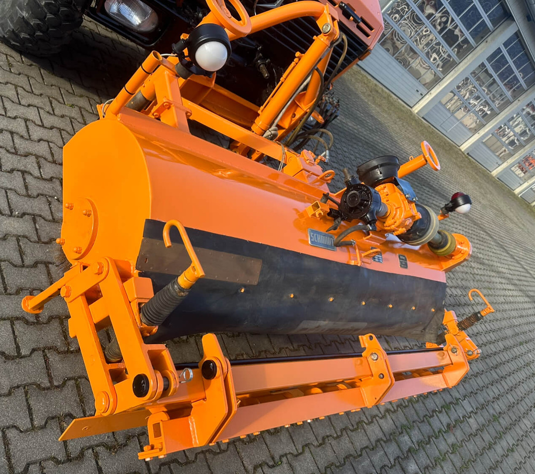 Unimog Frontanbaukehrbesen Schmidt VKS4.2 - Zametač: obrázok 2 Unimog Frontanbaukehrbesen Schmidt VKS4.2 - Zametač: obrázok 2