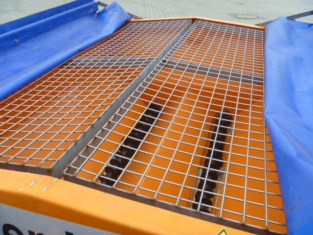 Unimog Salzstreuer Gmeiner STA2500TC FS - Rozmetač piesku/ Soli: obrázok 5 Unimog Salzstreuer Gmeiner STA2500TC FS - Rozmetač piesku/ Soli: obrázok 5