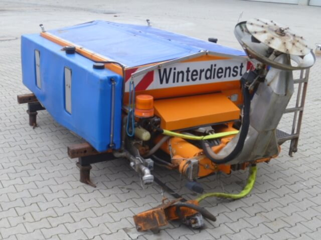 Unimog Salzstreuer Gmeiner STA2500TC FS - Rozmetač piesku/ Soli: obrázok 1 Unimog Salzstreuer Gmeiner STA2500TC FS - Rozmetač piesku/ Soli: obrázok 1