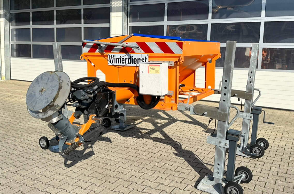 Unimog Salzstreuer KüpperWeisser IMSSN J15012 H - Rozmetač piesku/ Soli: obrázok 1 Unimog Salzstreuer KüpperWeisser IMSSN J15012 H - Rozmetač piesku/ Soli: obrázok 1