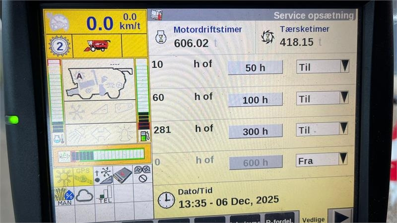 Case IH 8250 Axial-Flow med 35fod Varicut skærebord. Dansk - Obilný kombajn: obrázok 2 Case IH 8250 Axial-Flow med 35fod Varicut skærebord. Dansk - Obilný kombajn: obrázok 2