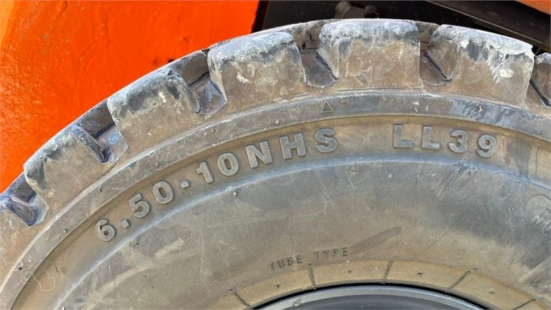 Doosan D30 G med kabine og KUN 57 TIMER FRA NY, MED TIME - Dieselový vysokozdvižný vozík: obrázok 3 Doosan D30 G med kabine og KUN 57 TIMER FRA NY, MED TIME - Dieselový vysokozdvižný vozík: obrázok 3