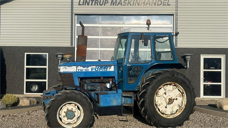 Ford TW10 Meget original 4wd Ford TW10. - Traktor: obrázok 1 Ford TW10 Meget original 4wd Ford TW10. - Traktor: obrázok 1