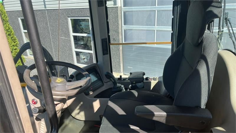 JCB 426 med traktor dækmontering og hurtigskifte samt - Kolesový nakladač: obrázok 2 JCB 426 med traktor dækmontering og hurtigskifte samt - Kolesový nakladač: obrázok 2
