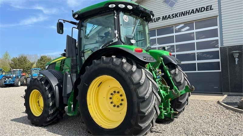 John Deere 7230R Med frontlift. Stor stærk traktor til små pe - Traktor: obrázok 3 John Deere 7230R Med frontlift. Stor stærk traktor til små pe - Traktor: obrázok 3
