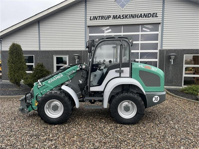 Kramer KL25.5T med teleskoparm, så den har stor rækkevidd - Teleskopický nakladač: obrázok 5 Kramer KL25.5T med teleskoparm, så den har stor rækkevidd - Teleskopický nakladač: obrázok 5