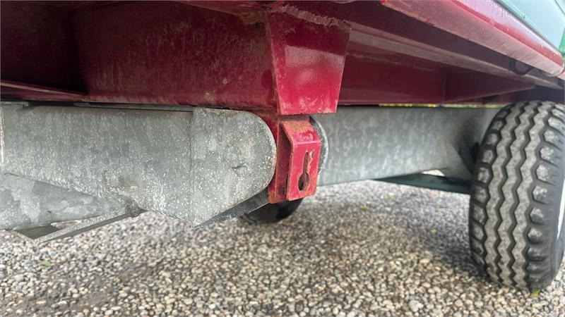 Maraton 3 vejstip med høje sider med bremser - Poľnohospodársky sklápěcí príves: obrázok 5 Maraton 3 vejstip med høje sider med bremser - Poľnohospodársky sklápěcí príves: obrázok 5