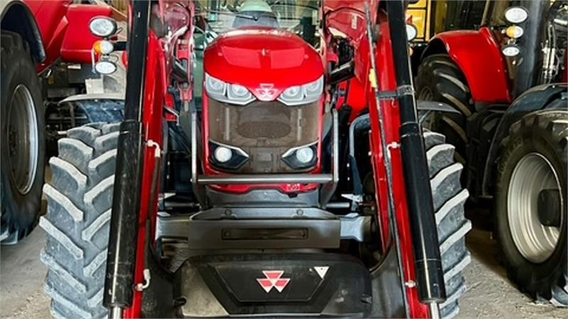 Massey Ferguson 6715 S Med front læsser. Læsser er meget lidt brug - Traktor: obrázok 4 Massey Ferguson 6715 S Med front læsser. Læsser er meget lidt brug - Traktor: obrázok 4