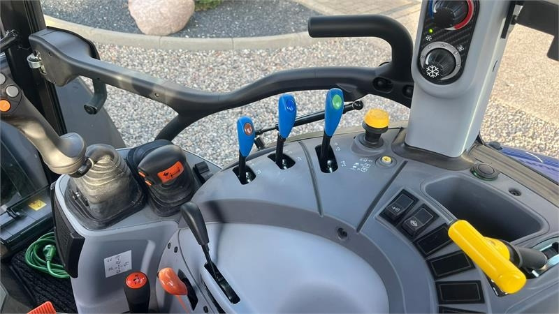 New Holland T5.100 Blue Power udstyrs model, med brede hjul, f - Traktor: obrázok 5 New Holland T5.100 Blue Power udstyrs model, med brede hjul, f - Traktor: obrázok 5