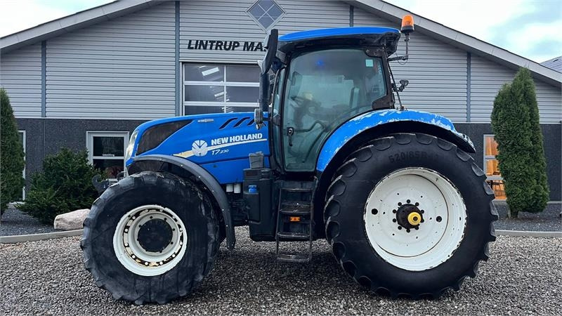 New Holland T7.230 Autocommand med frontlift og nye bagdæk er - Traktor: obrázok 1 New Holland T7.230 Autocommand med frontlift og nye bagdæk er - Traktor: obrázok 1