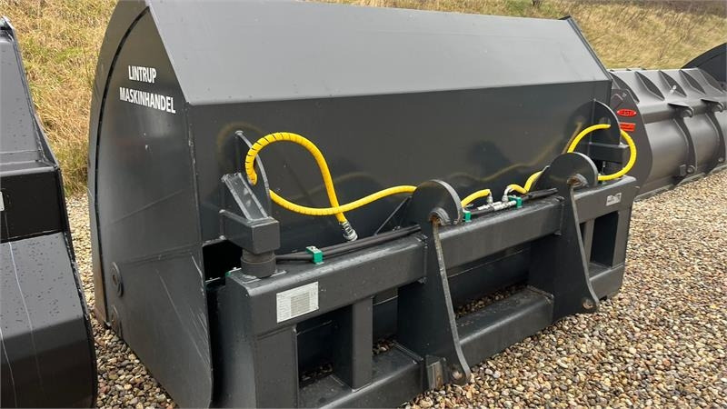 Volvo 5m3 Rauakoda Højtip skovl Rauakoda 5m3 højtip skov - Poľnohospodárske stroje: obrázok 3 Volvo 5m3 Rauakoda Højtip skovl Rauakoda 5m3 højtip skov - Poľnohospodárske stroje: obrázok 3