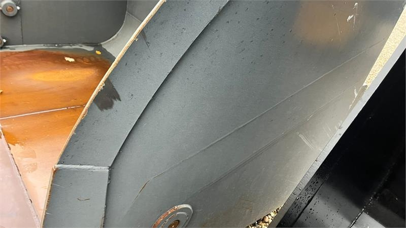 Volvo 5m3 Rauakoda Højtip skovl Rauakoda 5m3 højtip skov - Poľnohospodárske stroje: obrázok 5 Volvo 5m3 Rauakoda Højtip skovl Rauakoda 5m3 højtip skov - Poľnohospodárske stroje: obrázok 5