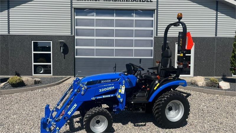 Solis H26 HST Med Frontlæsser og GardenPro dæk - Traktor: obrázok 1 Solis H26 HST Med Frontlæsser og GardenPro dæk - Traktor: obrázok 1
