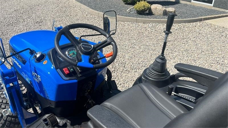 Solis H26 HST Med Frontlæsser og GardenPro dæk - Komunálny traktor: obrázok 5 Solis H26 HST Med Frontlæsser og GardenPro dæk - Komunálny traktor: obrázok 5