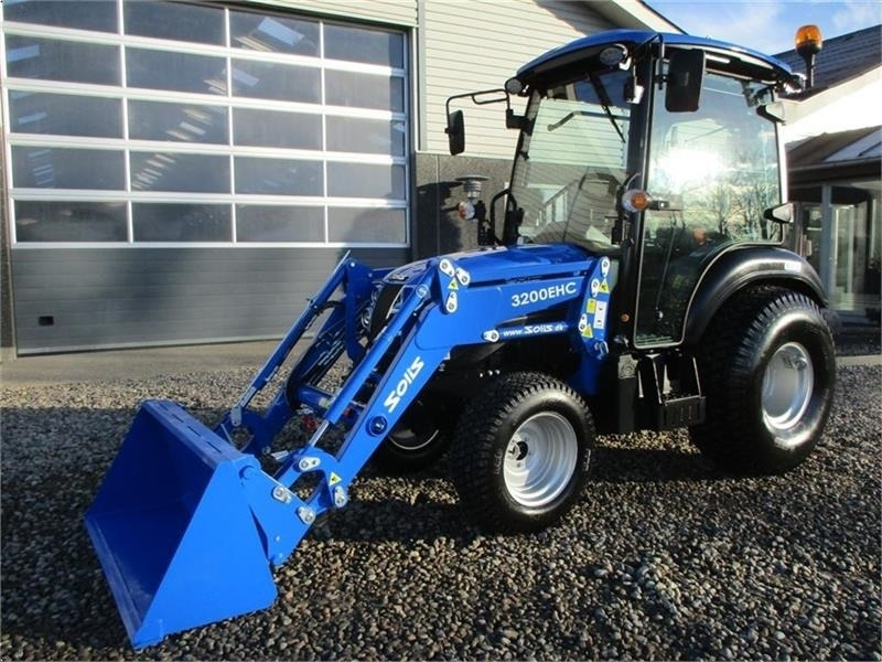 Solis H26 HST Med kabine, turf hjul og frontlæsser. - Komunálny traktor: obrázok 4 Solis H26 HST Med kabine, turf hjul og frontlæsser. - Komunálny traktor: obrázok 4