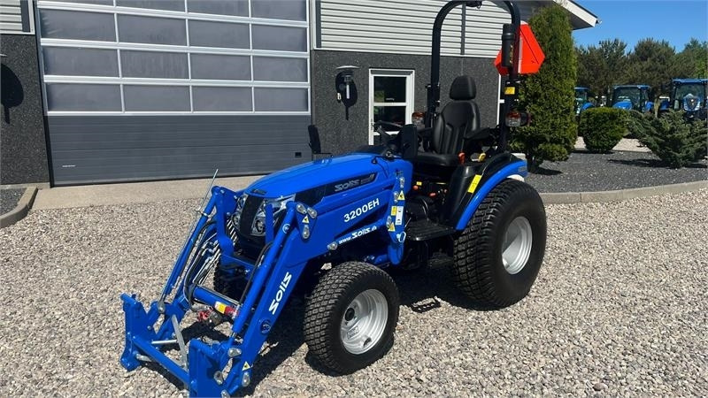 Solis H26 HST Turfdæk og Frontlæsser - Traktor: obrázok 2 Solis H26 HST Turfdæk og Frontlæsser - Traktor: obrázok 2