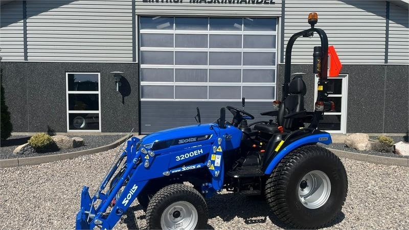 Solis H26 HST Turfdæk og Frontlæsser - Traktor: obrázok 1 Solis H26 HST Turfdæk og Frontlæsser - Traktor: obrázok 1