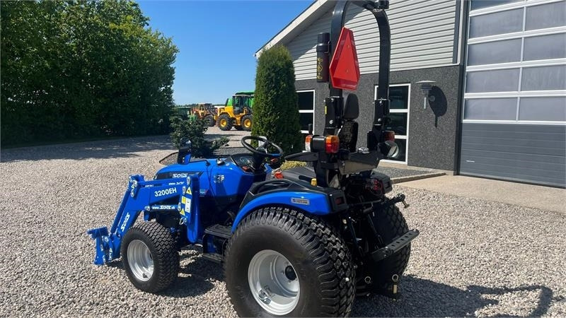 Solis H26 HST Turfdæk og Frontlæsser - Komunálny traktor: obrázok 3 Solis H26 HST Turfdæk og Frontlæsser - Komunálny traktor: obrázok 3