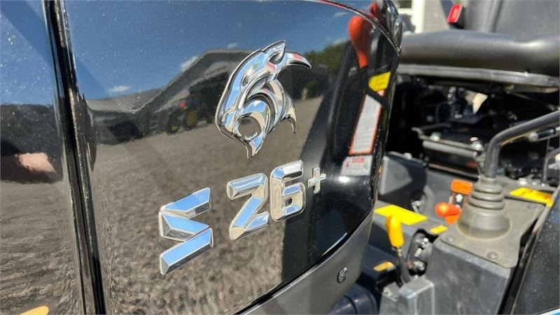 Solis S26 6+2 gearmaskine Limited Edition i sort med bre - Komunálny traktor: obrázok 5 Solis S26 6+2 gearmaskine Limited Edition i sort med bre - Komunálny traktor: obrázok 5