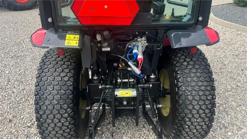 Yanmar YT 235H 4WD Snow Edition med sneplov og spreder - Komunálny traktor: obrázok 5 Yanmar YT 235H 4WD Snow Edition med sneplov og spreder - Komunálny traktor: obrázok 5