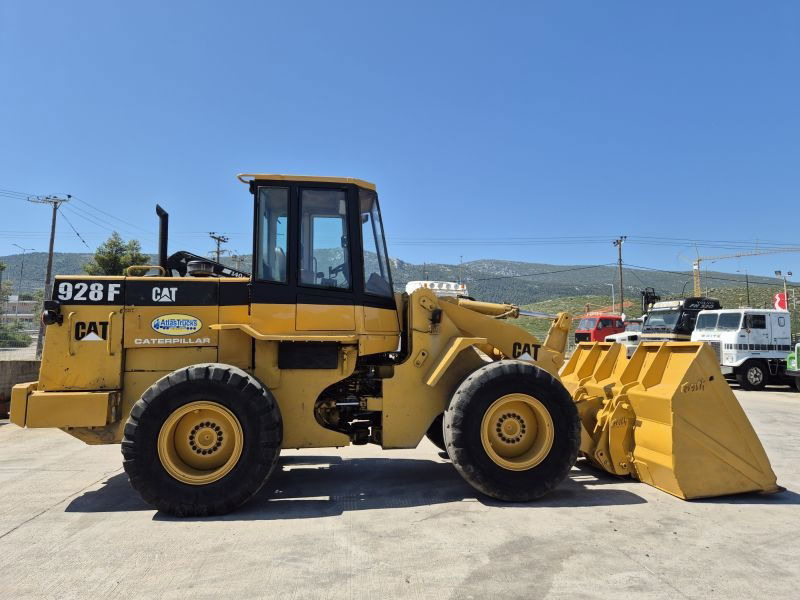 Caterpillar CAT 928F - Kolesový nakladač: obrázok 3 Caterpillar CAT 928F - Kolesový nakladač: obrázok 3