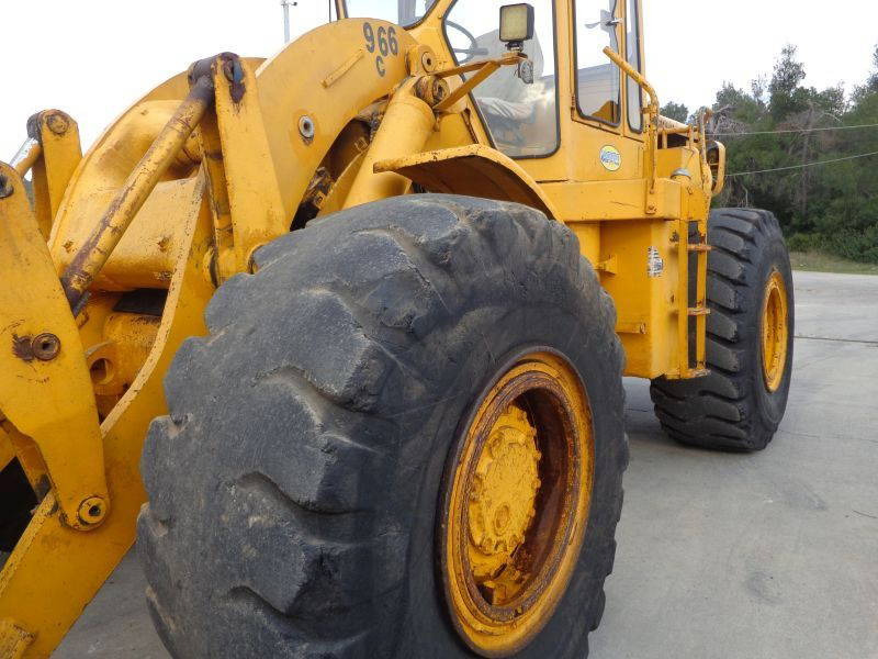 Caterpillar CAT 966C Wheeloader - Kolesový nakladač: obrázok 4 Caterpillar CAT 966C Wheeloader - Kolesový nakladač: obrázok 4