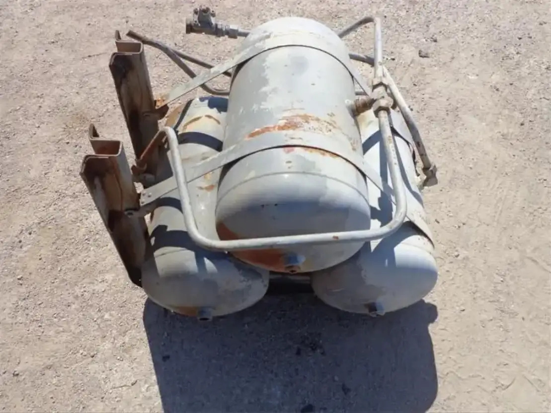 Volvo Airtanks From Volvo F88-F89 - Diely bŕzd pre Nákladné auto: obrázok 3 Volvo Airtanks From Volvo F88-F89 - Diely bŕzd pre Nákladné auto: obrázok 3