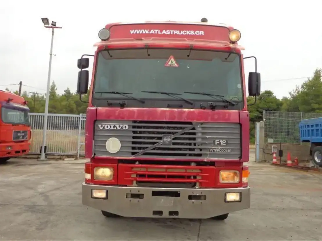 Volvo F 12.400 Volvo F12 6X2 405Hp -TD123ES - Podvozek s kabinou: obrázok 4 Volvo F 12.400 Volvo F12 6X2 405Hp -TD123ES - Podvozek s kabinou: obrázok 4