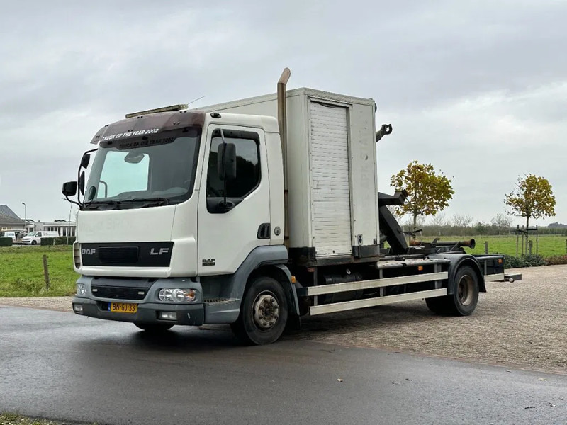 DAF LF 45 180!! HAAKARM/CONTAINER!!MOBILE WORKSHOP!! - Hákový nosič kontajnerov: obrázok 4 DAF LF 45 180!! HAAKARM/CONTAINER!!MOBILE WORKSHOP!! - Hákový nosič kontajnerov: obrázok 4