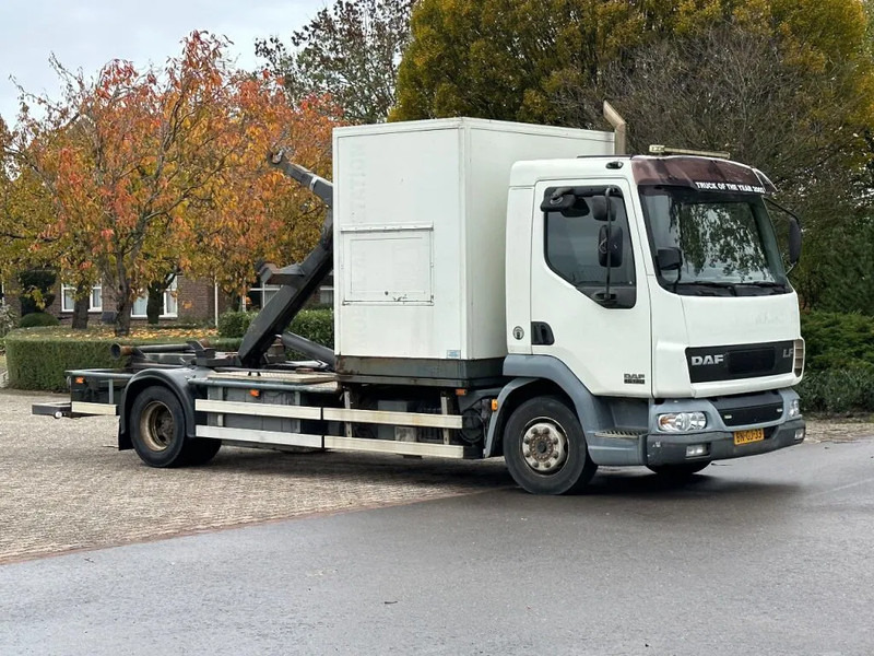 DAF LF 45 180!! HAAKARM/CONTAINER!!MOBILE WORKSHOP!! - Hákový nosič kontajnerov: obrázok 1 DAF LF 45 180!! HAAKARM/CONTAINER!!MOBILE WORKSHOP!! - Hákový nosič kontajnerov: obrázok 1