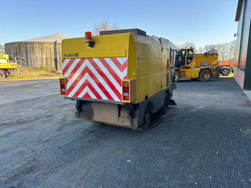 Ravo 530 VEEGMACHINE/SWEEPER!! - Zametacie vozidlo: obrázok 4 Ravo 530 VEEGMACHINE/SWEEPER!! - Zametacie vozidlo: obrázok 4