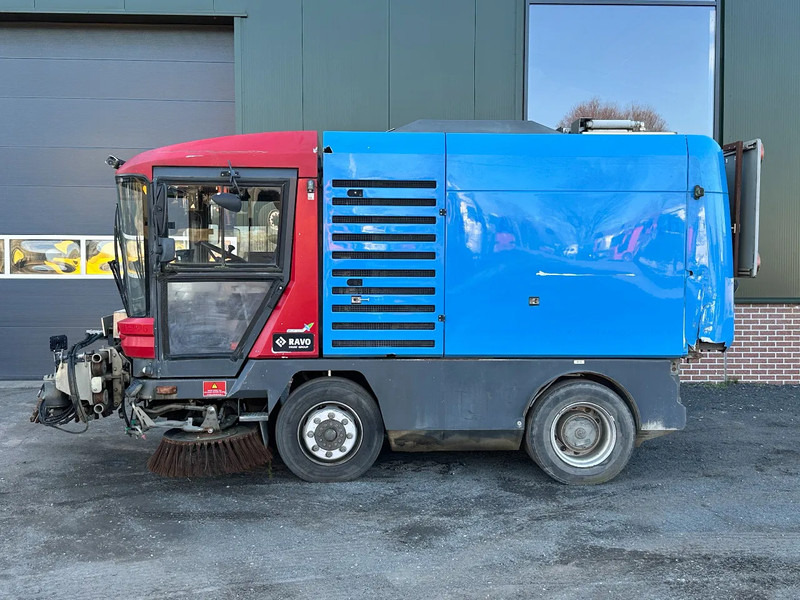 Ravo 580 VEEGMACHINE/SWEEPER!! - Zametacie vozidlo: obrázok 2 Ravo 580 VEEGMACHINE/SWEEPER!! - Zametacie vozidlo: obrázok 2