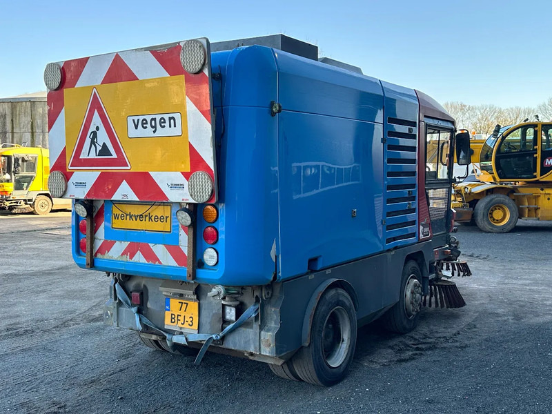 Ravo 580 VEEGMACHINE/SWEEPER!! - Zametacie vozidlo: obrázok 5 Ravo 580 VEEGMACHINE/SWEEPER!! - Zametacie vozidlo: obrázok 5