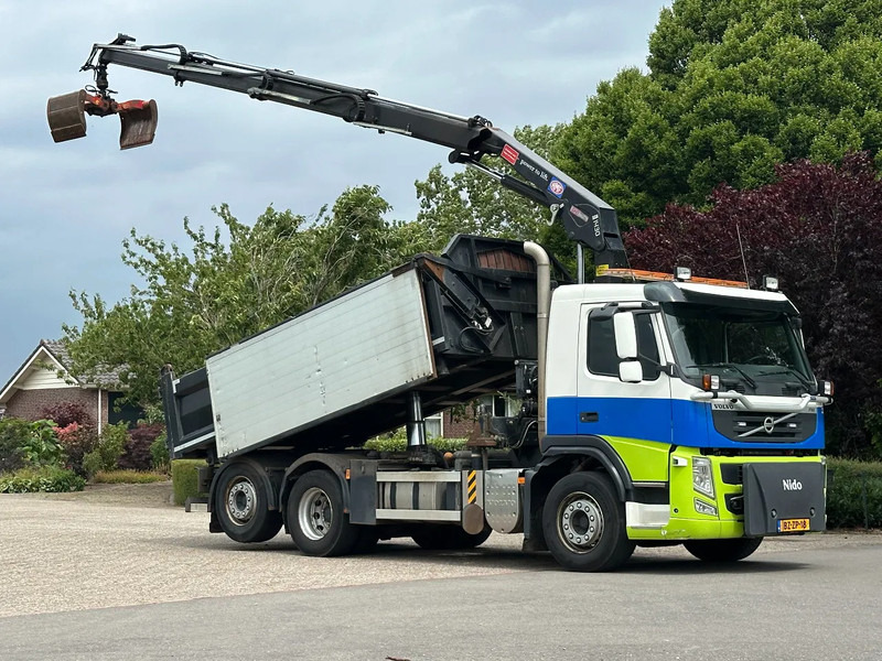 Volvo FM 330 186dkm! !!6X2!!Kraan/KIPPER!!RADIO REMOTE! EX-GEMEENTE/KOMMUNAL! - Sklápač, Auto s hydraulickou rukou: obrázok 1 Volvo FM 330 186dkm! !!6X2!!Kraan/KIPPER!!RADIO REMOTE! EX-GEMEENTE/KOMMUNAL! - Sklápač, Auto s hydraulickou rukou: obrázok 1