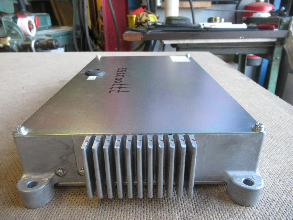 CNH YN22E00015F3 - Riadiaca jednotka pre Stavebné stroje: obrázok 2 CNH YN22E00015F3 - Riadiaca jednotka pre Stavebné stroje: obrázok 2